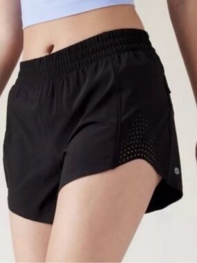 Athleta New Hustle 3" Black Running Shorts in Black Size S
NWT